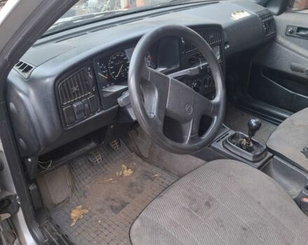 Серый Фольксваген Пассат, объемом двигателя 1.6 л и пробегом 2 тыс. км за 1150 $, фото 2 на Automoto.ua