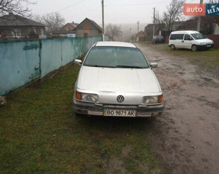 Серый Фольксваген Пассат, объемом двигателя 1.6 л и пробегом 300 тыс. км за 1600 $, фото 2 на Automoto.ua