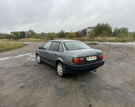 Серый Фольксваген Пассат, объемом двигателя 1.6 л и пробегом 470 тыс. км за 1150 $, фото 2 на Automoto.ua