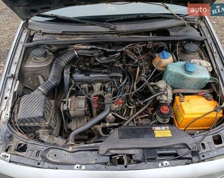 Серый Фольксваген Пассат, объемом двигателя 1.78 л и пробегом 250 тыс. км за 1150 $, фото 8 на Automoto.ua