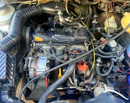 Серый Фольксваген Пассат, объемом двигателя 1.8 л и пробегом 340 тыс. км за 1200 $, фото 6 на Automoto.ua