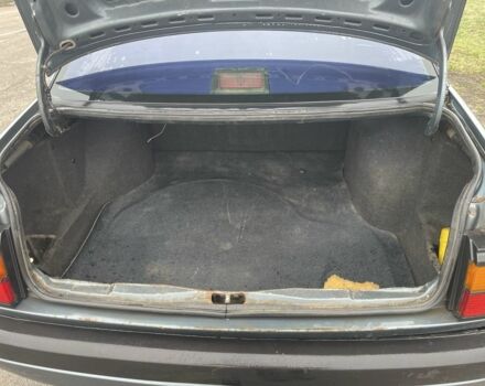 Серый Фольксваген Пассат, объемом двигателя 1.8 л и пробегом 250 тыс. км за 1400 $, фото 10 на Automoto.ua