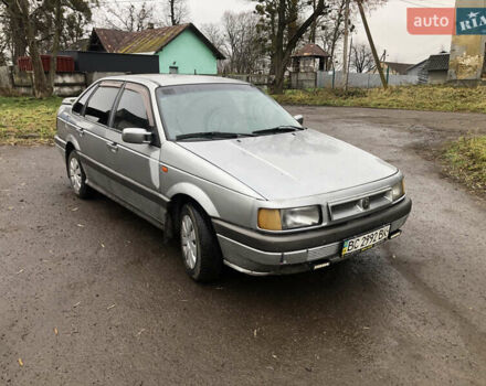 Серый Фольксваген Пассат, объемом двигателя 1.6 л и пробегом 300 тыс. км за 1200 $, фото 4 на Automoto.ua