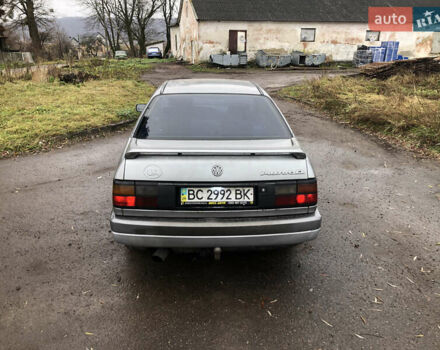 Серый Фольксваген Пассат, объемом двигателя 1.6 л и пробегом 300 тыс. км за 1200 $, фото 10 на Automoto.ua