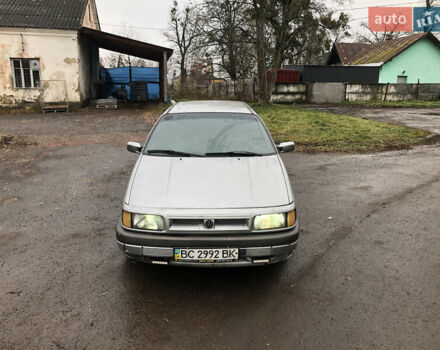 Серый Фольксваген Пассат, объемом двигателя 1.6 л и пробегом 300 тыс. км за 1200 $, фото 9 на Automoto.ua