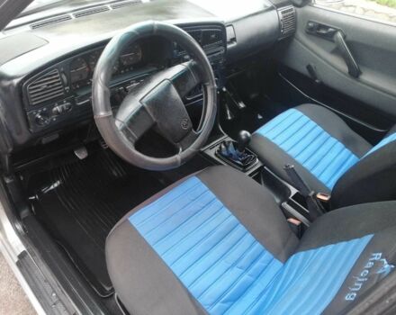 Серый Фольксваген Пассат, объемом двигателя 1.9 л и пробегом 100 тыс. км за 1350 $, фото 13 на Automoto.ua