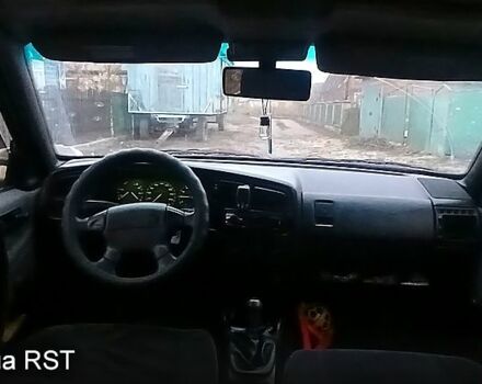 Серый Фольксваген Пассат, объемом двигателя 1.8 л и пробегом 411 тыс. км за 1400 $, фото 2 на Automoto.ua