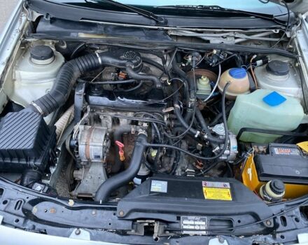 Серый Фольксваген Пассат, объемом двигателя 1.8 л и пробегом 415 тыс. км за 2650 $, фото 22 на Automoto.ua