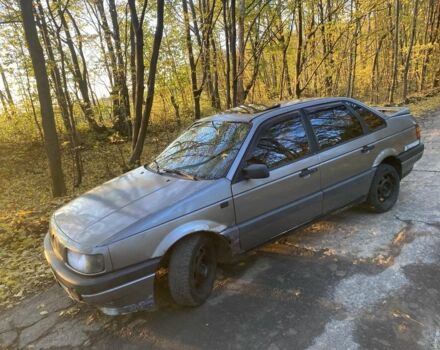 Серый Фольксваген Пассат, объемом двигателя 1.8 л и пробегом 320 тыс. км за 899 $, фото 3 на Automoto.ua