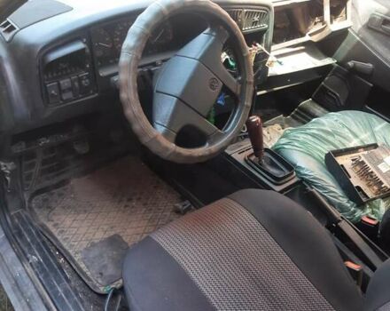 Серый Фольксваген Пассат, объемом двигателя 1.8 л и пробегом 220 тыс. км за 600 $, фото 5 на Automoto.ua