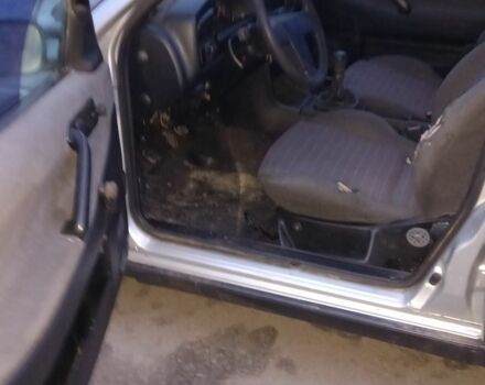 Серый Фольксваген Пассат, объемом двигателя 1.6 л и пробегом 300 тыс. км за 1300 $, фото 4 на Automoto.ua