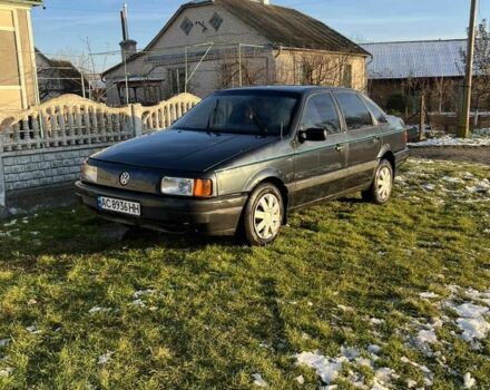 Серый Фольксваген Пассат, объемом двигателя 1.8 л и пробегом 300 тыс. км за 1150 $, фото 1 на Automoto.ua