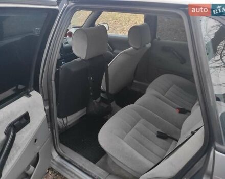 Серый Фольксваген Пассат, объемом двигателя 1.8 л и пробегом 350 тыс. км за 2200 $, фото 6 на Automoto.ua