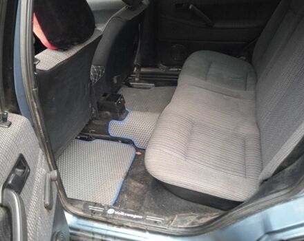 Серый Фольксваген Пассат, объемом двигателя 1.8 л и пробегом 350 тыс. км за 2800 $, фото 7 на Automoto.ua