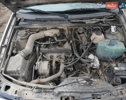 Серый Фольксваген Пассат, объемом двигателя 1.8 л и пробегом 350 тыс. км за 2200 $, фото 7 на Automoto.ua