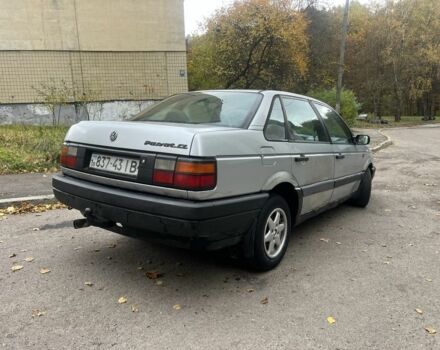 Серый Фольксваген Пассат, объемом двигателя 1.8 л и пробегом 350 тыс. км за 950 $, фото 3 на Automoto.ua