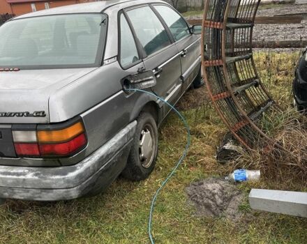 Серый Фольксваген Пассат, объемом двигателя 0 л и пробегом 332 тыс. км за 900 $, фото 1 на Automoto.ua