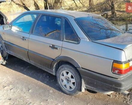 Серый Фольксваген Пассат, объемом двигателя 2 л и пробегом 448 тыс. км за 800 $, фото 5 на Automoto.ua