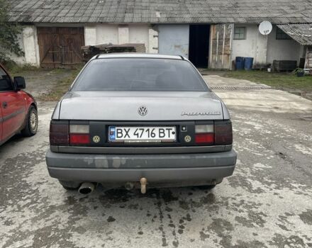 Серый Фольксваген Пассат, объемом двигателя 1.8 л и пробегом 300 тыс. км за 600 $, фото 4 на Automoto.ua