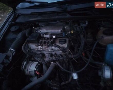 Серый Фольксваген Пассат, объемом двигателя 1.98 л и пробегом 353 тыс. км за 2600 $, фото 4 на Automoto.ua