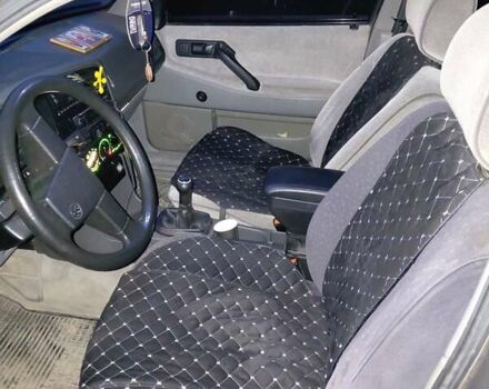 Серый Фольксваген Пассат, объемом двигателя 1.98 л и пробегом 353 тыс. км за 2600 $, фото 18 на Automoto.ua