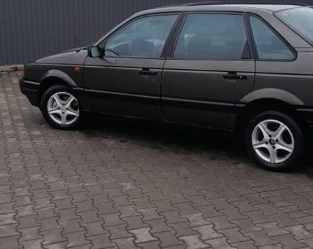 Сірий Фольксваген Пассат, об'ємом двигуна 1.8 л та пробігом 500 тис. км за 1250 $, фото 1 на Automoto.ua