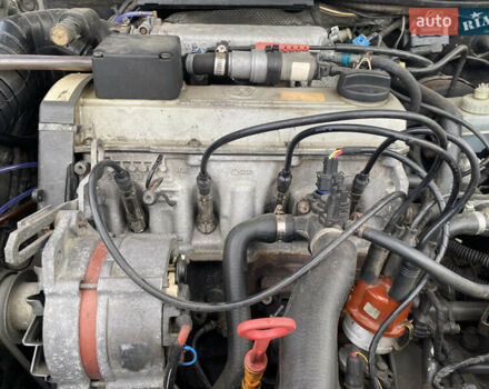 Серый Фольксваген Пассат, объемом двигателя 2 л и пробегом 300 тыс. км за 2500 $, фото 6 на Automoto.ua