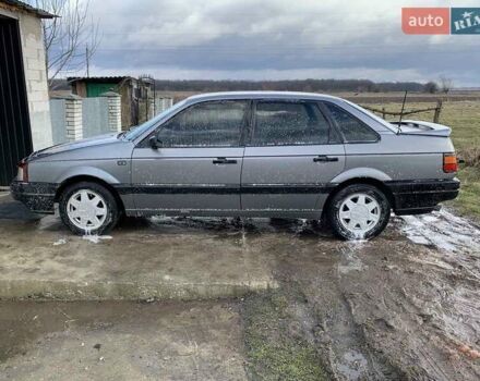 Серый Фольксваген Пассат, объемом двигателя 2 л и пробегом 309 тыс. км за 2800 $, фото 1 на Automoto.ua