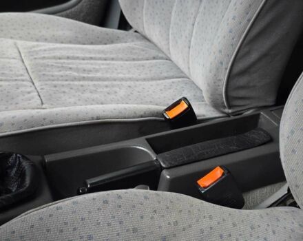 Серый Фольксваген Пассат, объемом двигателя 2 л и пробегом 287 тыс. км за 2499 $, фото 23 на Automoto.ua