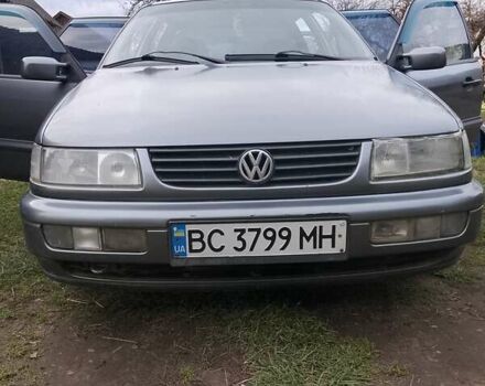 Сірий Фольксваген Пассат, об'ємом двигуна 1.8 л та пробігом 500 тис. км за 2400 $, фото 2 на Automoto.ua