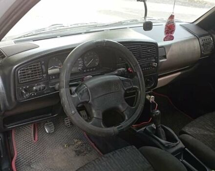 Серый Фольксваген Пассат, объемом двигателя 2 л и пробегом 315 тыс. км за 2600 $, фото 7 на Automoto.ua