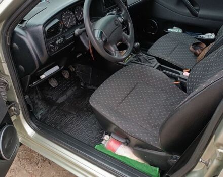 Серый Фольксваген Пассат, объемом двигателя 1.8 л и пробегом 298 тыс. км за 2500 $, фото 4 на Automoto.ua