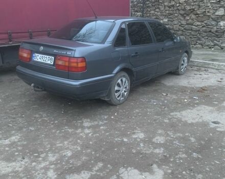 Серый Фольксваген Пассат, объемом двигателя 1.8 л и пробегом 299 тыс. км за 1850 $, фото 10 на Automoto.ua