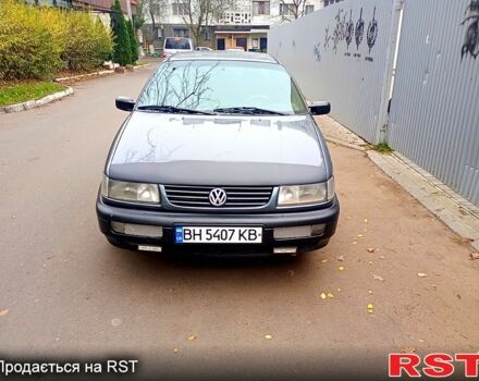 Серый Фольксваген Пассат, объемом двигателя 1.6 л и пробегом 0 тыс. км за 1600 $, фото 3 на Automoto.ua