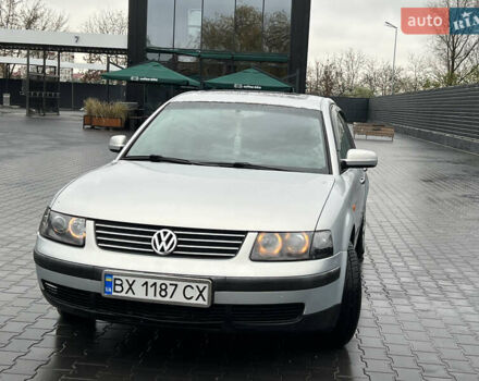 Сірий Фольксваген Пассат, об'ємом двигуна 1.6 л та пробігом 300 тис. км за 3500 $, фото 12 на Automoto.ua