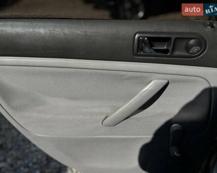 Серый Фольксваген Пассат, объемом двигателя 1.6 л и пробегом 201 тыс. км за 3200 $, фото 15 на Automoto.ua