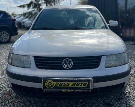 Серый Фольксваген Пассат, объемом двигателя 1.6 л и пробегом 201 тыс. км за 3200 $, фото 1 на Automoto.ua