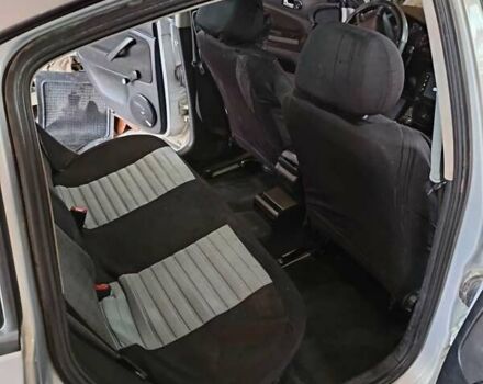 Серый Фольксваген Пассат, объемом двигателя 1.6 л и пробегом 234 тыс. км за 3500 $, фото 14 на Automoto.ua