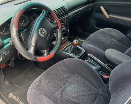 Серый Фольксваген Пассат, объемом двигателя 1.6 л и пробегом 400 тыс. км за 3600 $, фото 8 на Automoto.ua