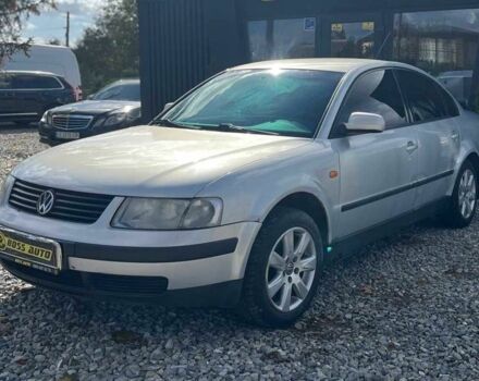 Серый Фольксваген Пассат, объемом двигателя 1.6 л и пробегом 201 тыс. км за 3200 $, фото 2 на Automoto.ua