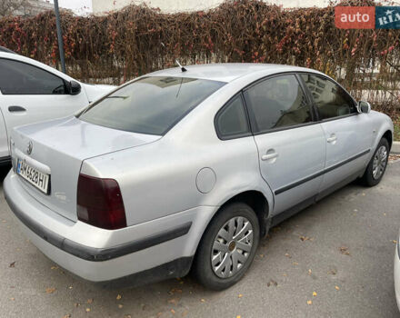 Сірий Фольксваген Пассат, об'ємом двигуна 1.6 л та пробігом 405 тис. км за 2999 $, фото 2 на Automoto.ua