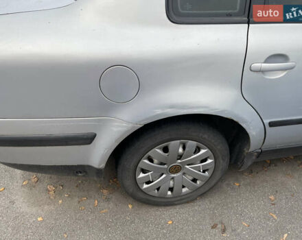 Сірий Фольксваген Пассат, об'ємом двигуна 1.6 л та пробігом 405 тис. км за 2999 $, фото 5 на Automoto.ua