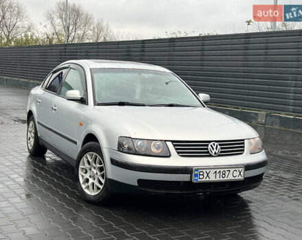 Сірий Фольксваген Пассат, об'ємом двигуна 1.6 л та пробігом 300 тис. км за 3500 $, фото 1 на Automoto.ua