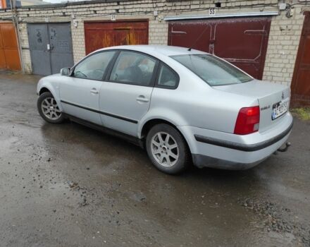 Серый Фольксваген Пассат, объемом двигателя 1.8 л и пробегом 300 тыс. км за 2700 $, фото 3 на Automoto.ua