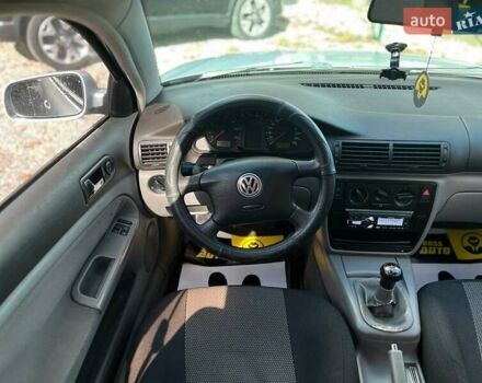 Серый Фольксваген Пассат, объемом двигателя 1.6 л и пробегом 201 тыс. км за 3200 $, фото 13 на Automoto.ua