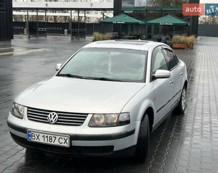 Сірий Фольксваген Пассат, об'ємом двигуна 1.6 л та пробігом 300 тис. км за 3500 $, фото 13 на Automoto.ua