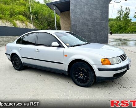 Сірий Фольксваген Пассат, об'ємом двигуна 1.6 л та пробігом 280 тис. км за 3200 $, фото 4 на Automoto.ua