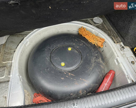 Сірий Фольксваген Пассат, об'ємом двигуна 1.6 л та пробігом 300 тис. км за 3500 $, фото 22 на Automoto.ua