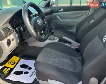 Серый Фольксваген Пассат, объемом двигателя 1.6 л и пробегом 201 тыс. км за 3200 $, фото 7 на Automoto.ua