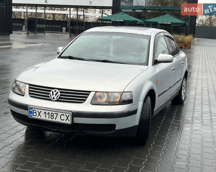 Сірий Фольксваген Пассат, об'ємом двигуна 1.6 л та пробігом 300 тис. км за 3500 $, фото 14 на Automoto.ua